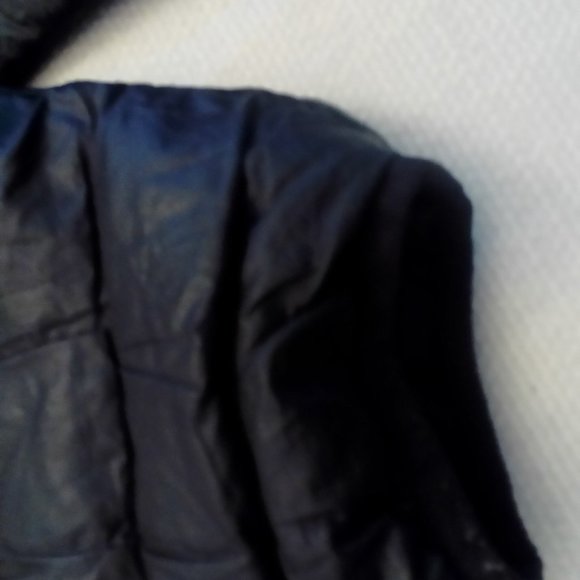 Patagonia Quilted logo-patch down jacket Size XL 09/24 - Picture 16 of 16